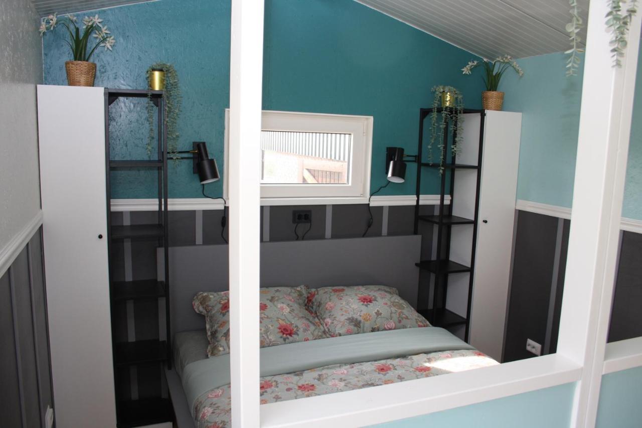 Boerenchalet Dirk, Minicamping De Grutte Earen Campsite Burum